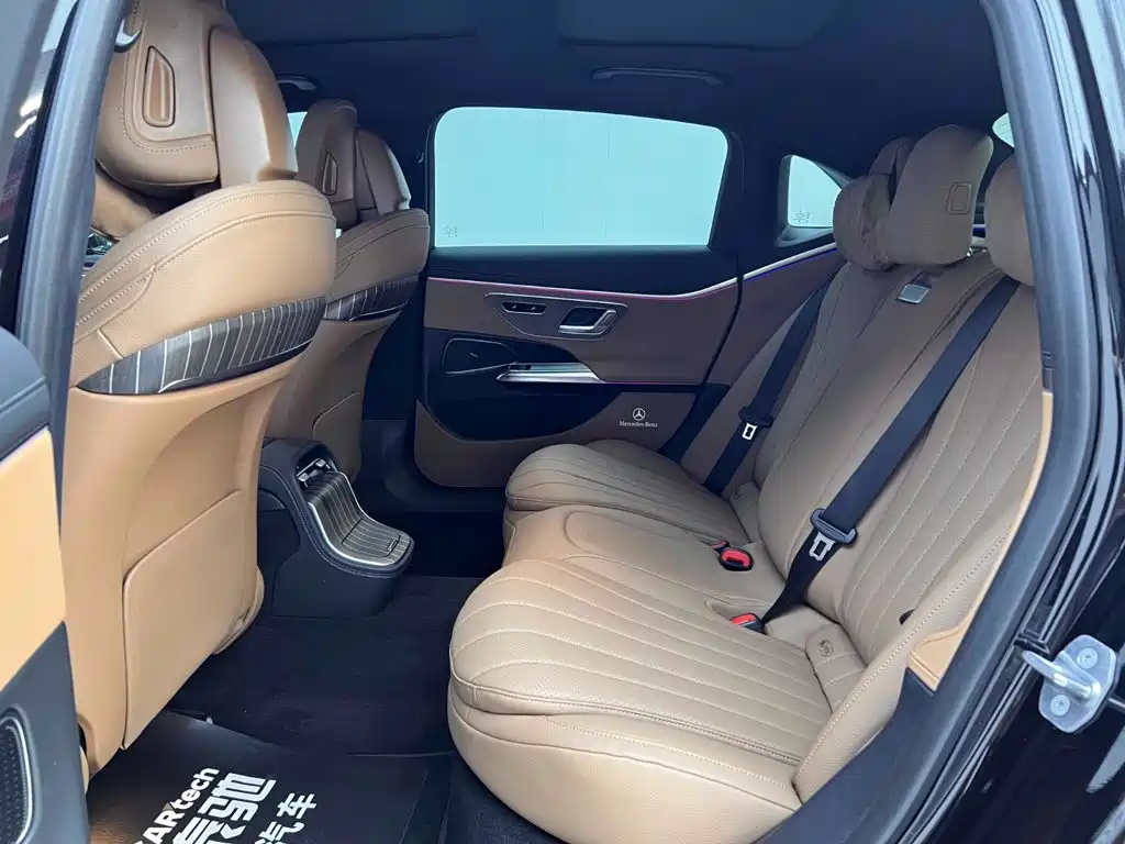 Mercedes-Benz E-Class New Energy — миниатюра 16