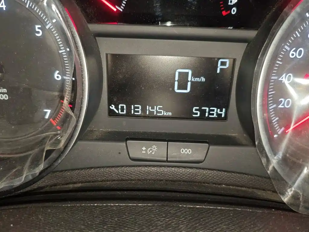Peugeot 408 — миниатюра 8