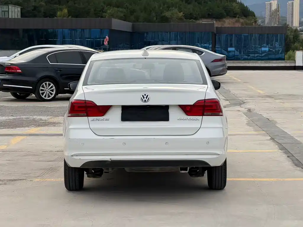 Volkswagen Santana — миниатюра 8