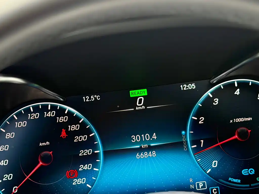 MERCEDES-BENZ C CLASS