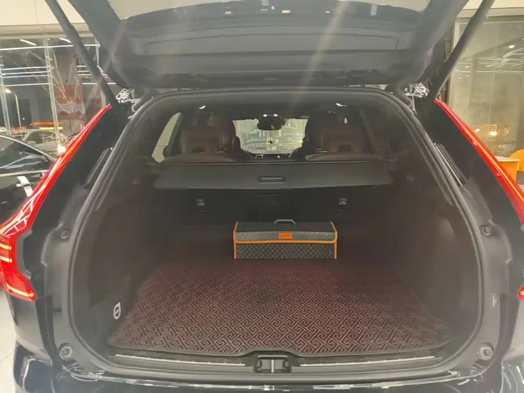 Volvo XC60 — миниатюра 19