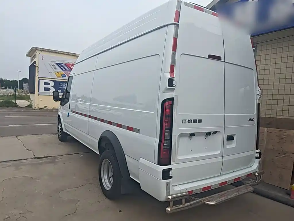 JMC JMC Fushun — миниатюра 5