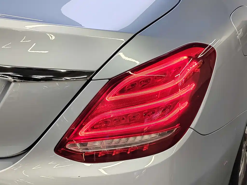 Mercedes-Benz C-Class — миниатюра 19