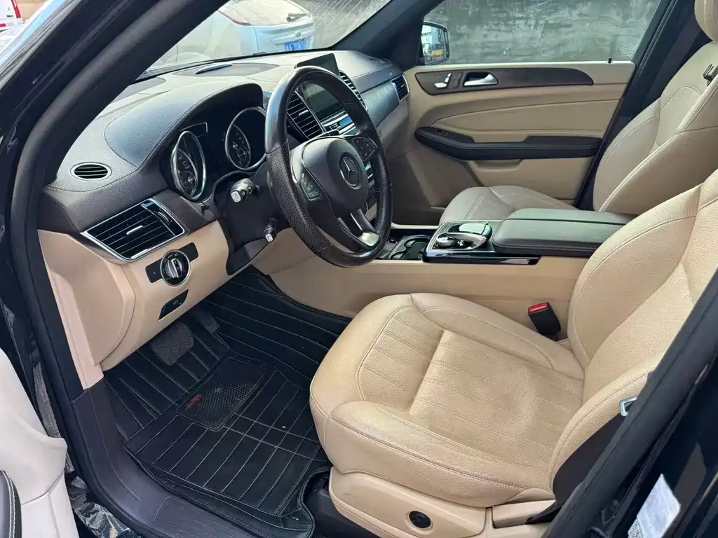 Mercedes-Benz GLE (Import) — миниатюра 3