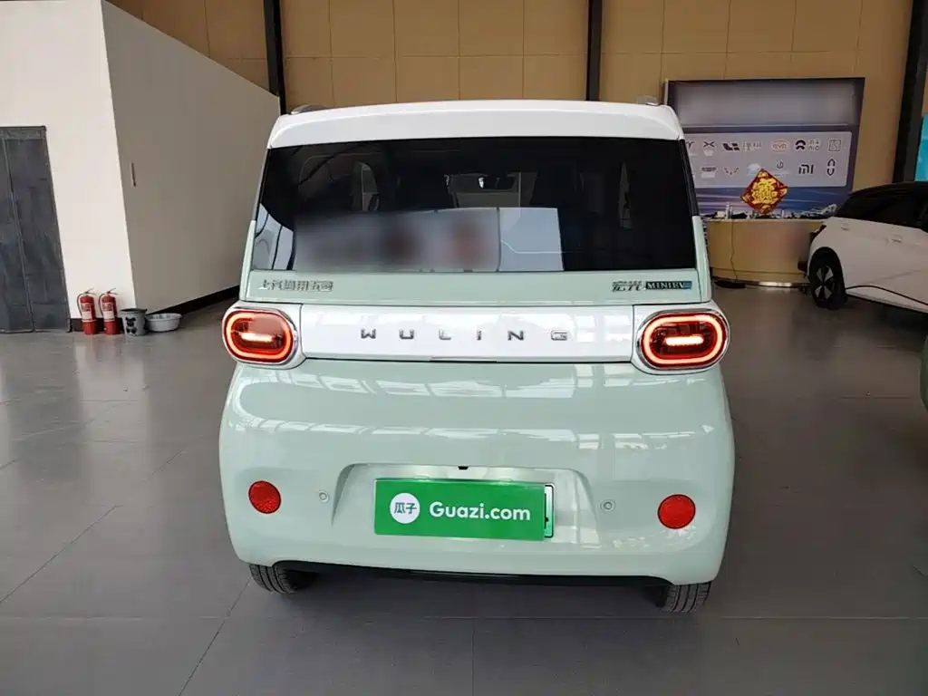 Wuling MINIEV — миниатюра 6
