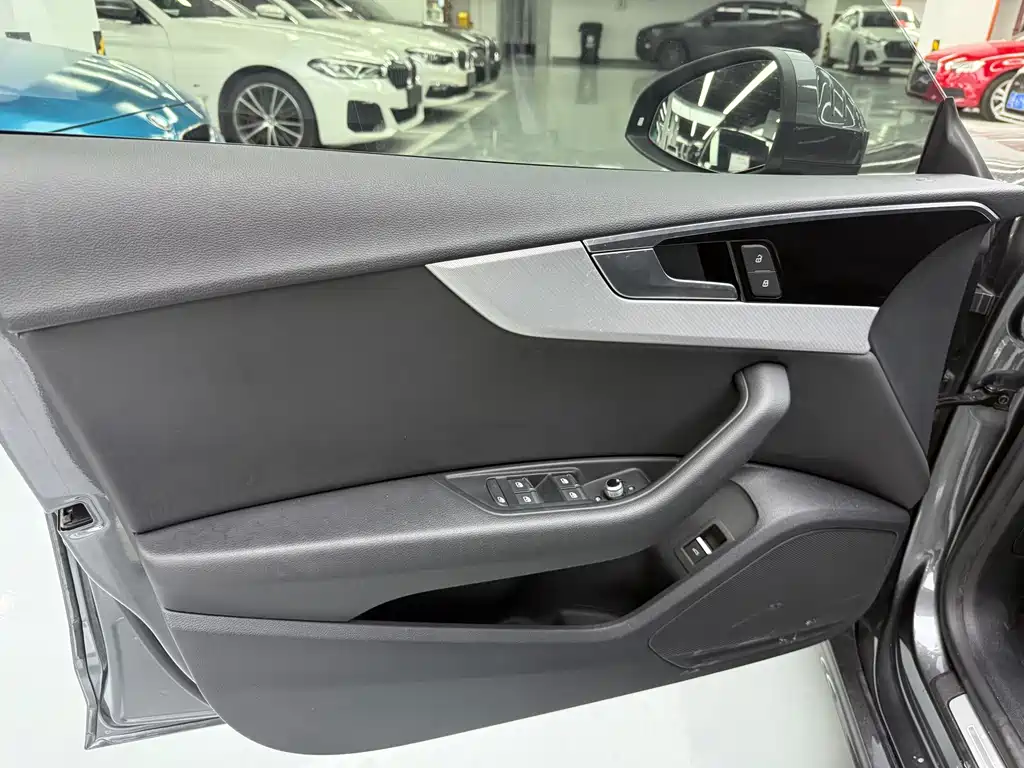 Audi A5 (Import) — миниатюра 6