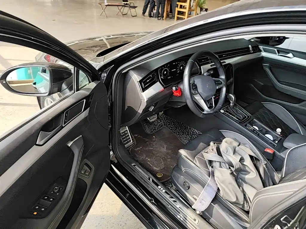 Volkswagen Magotan PHEV — миниатюра 16