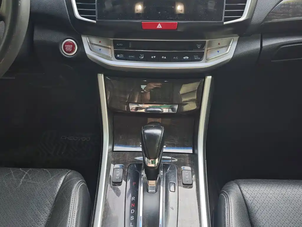 Honda Accord — миниатюра 18