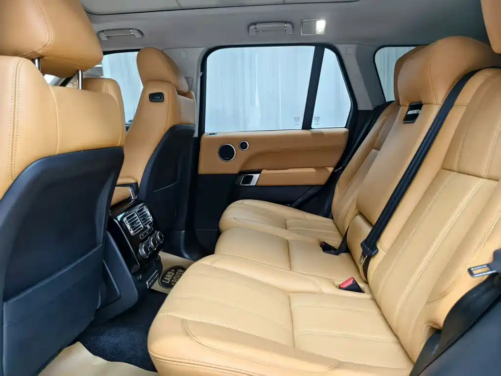 Land Rover Range Rover — миниатюра 6