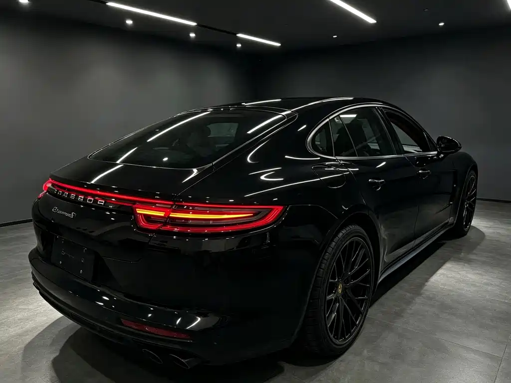 Porsche Panamera — миниатюра 9