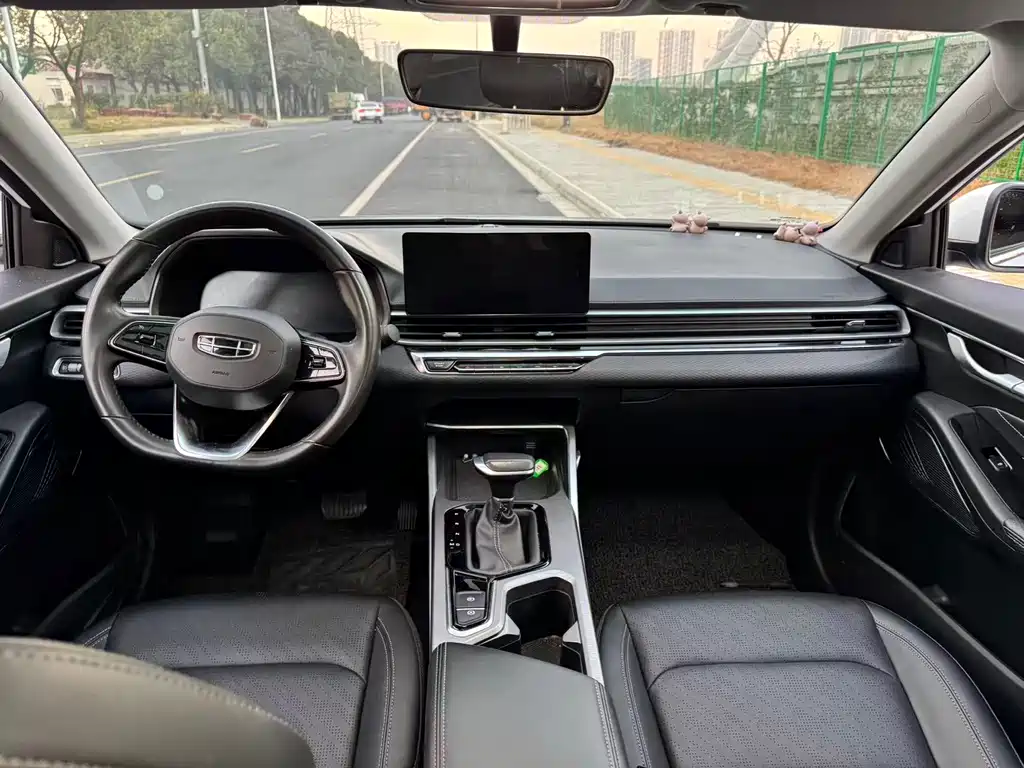 Geely Emgrand — миниатюра 11