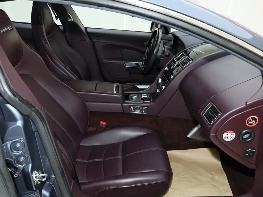 Aston Martin Rapide — миниатюра 5
