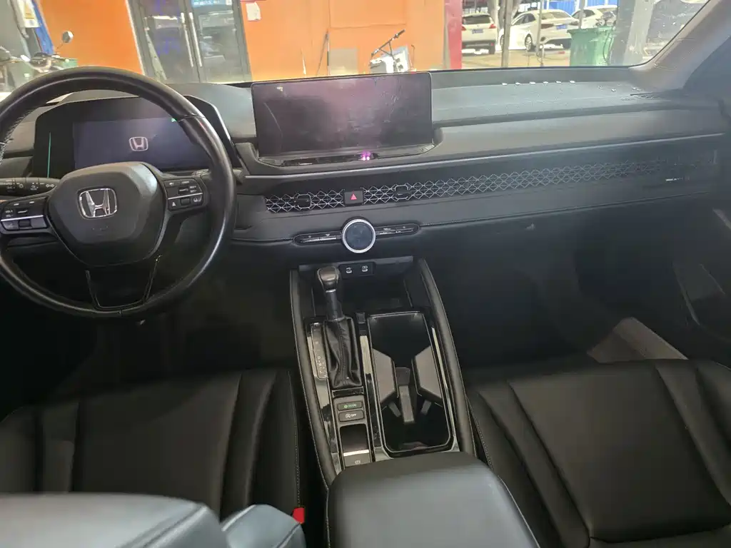 Honda Accord — миниатюра 4