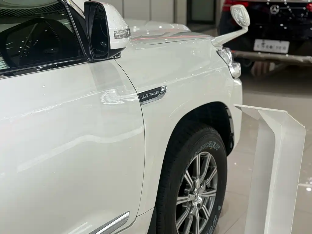 Toyota Land Cruiser — миниатюра 18