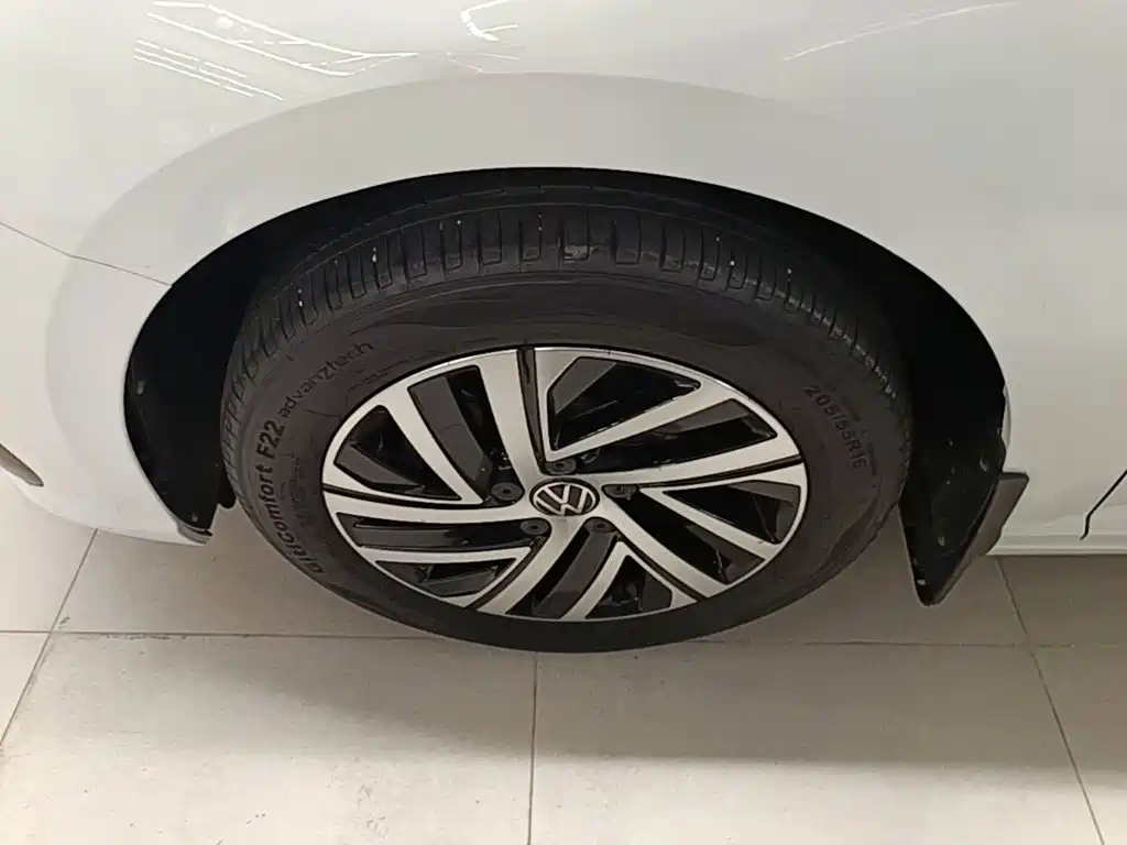 Volkswagen Lavida — миниатюра 23