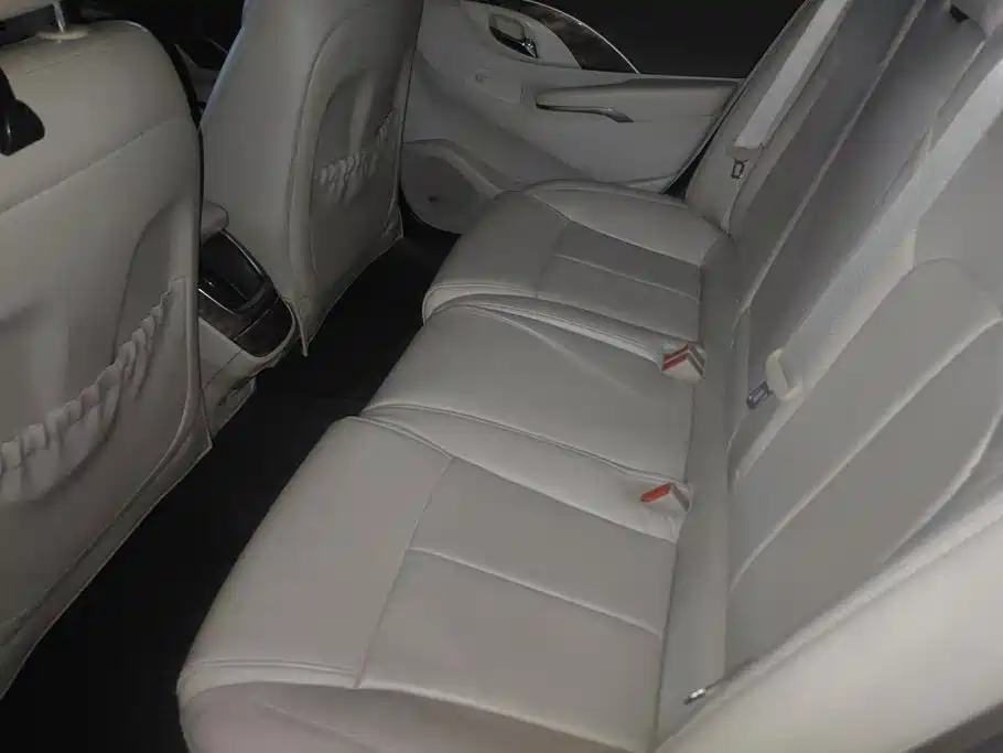Buick LaCrosse — миниатюра 11