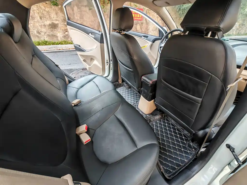 Hyundai Verna — миниатюра 12