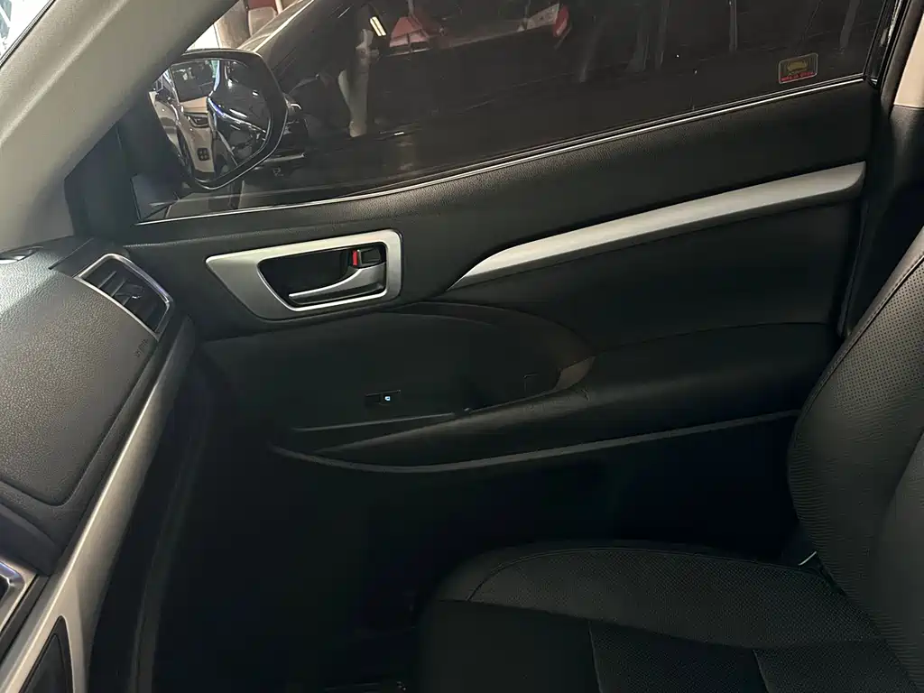 Toyota Highlander 2.0T 4WD Luxury Edition 7 seats, фото 23