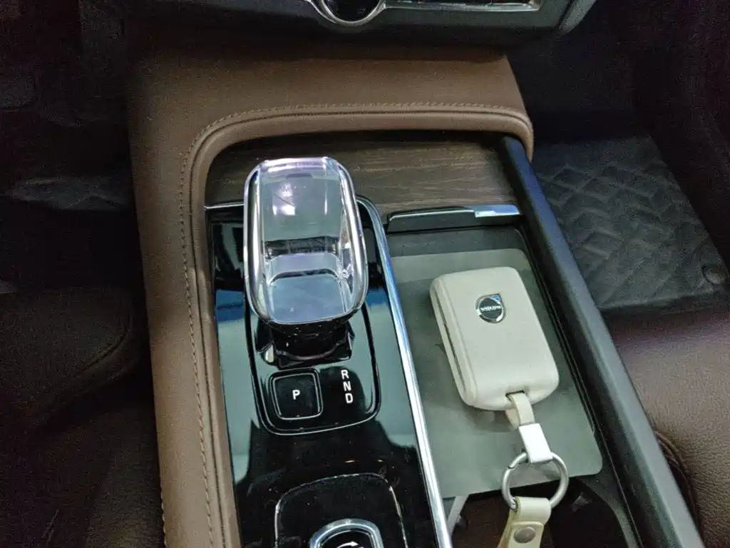 Volvo S90 — миниатюра 14