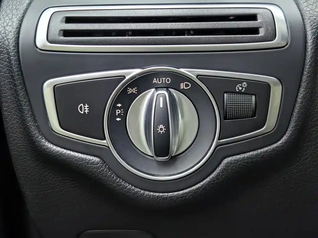 Mercedes-Benz GLC — миниатюра 21