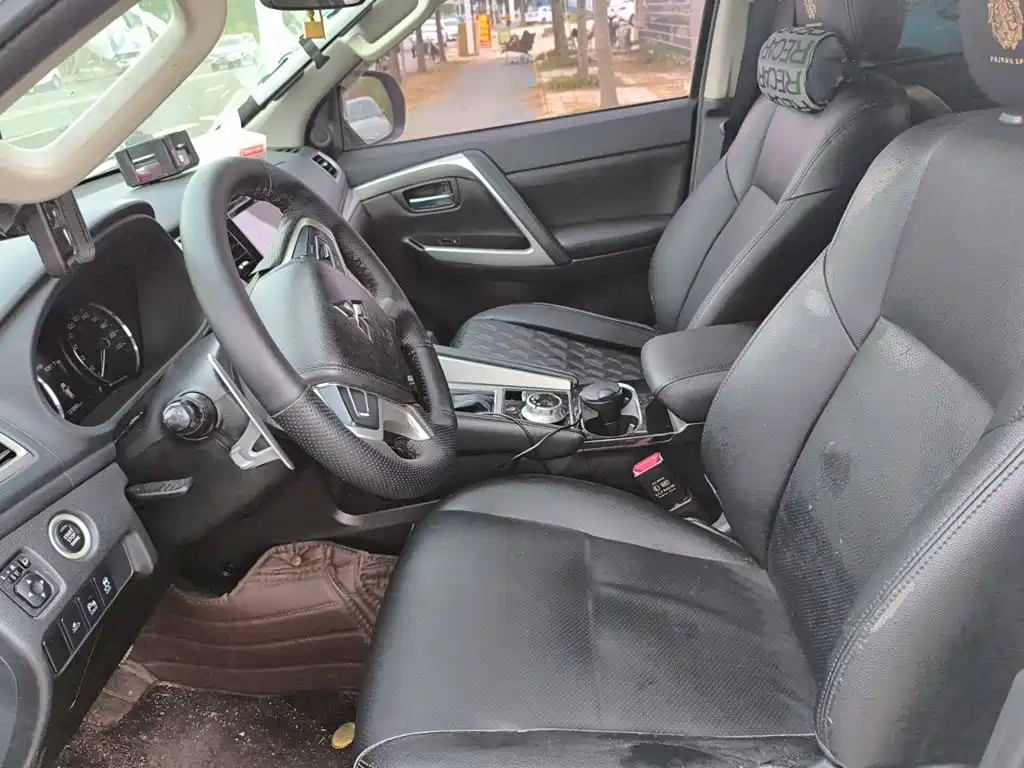 Mitsubishi Pajero Sport (Import) — миниатюра 16