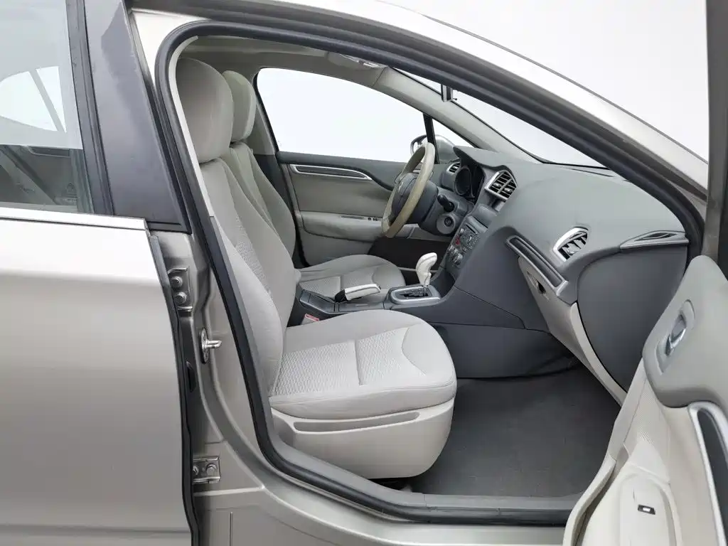 Citroen C4L — миниатюра 23