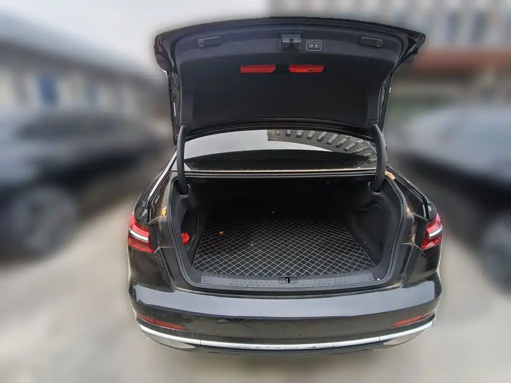 Audi A6L — миниатюра 10