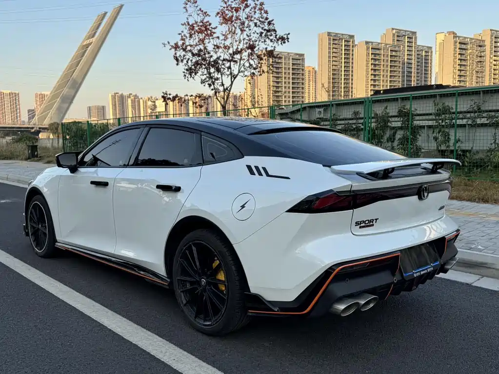 Changan UNI-V — миниатюра 5