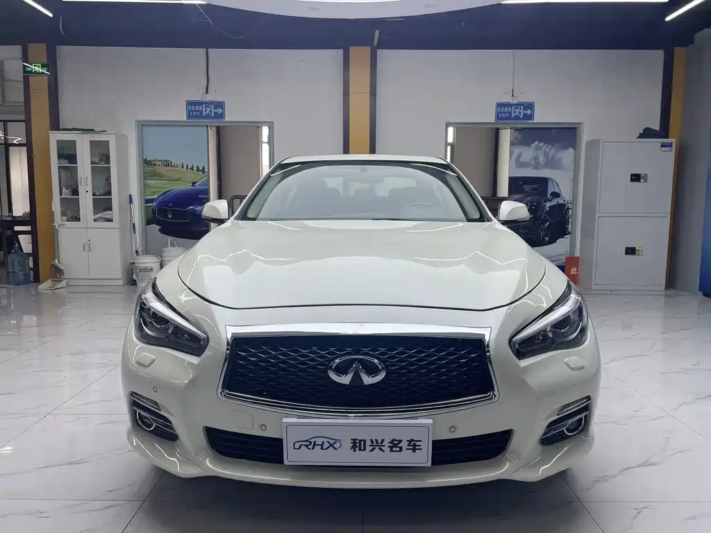 Infiniti Q50L 2016 2.0T