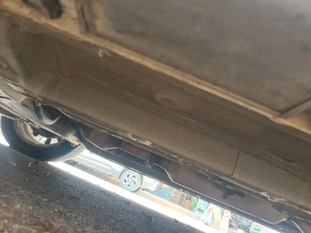 Geely Emgrand GS — миниатюра 17