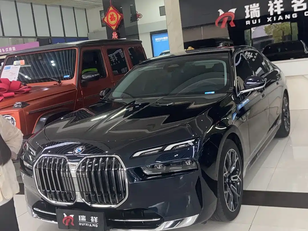 宝马7系 2023款 735Li 豪华套装 2025