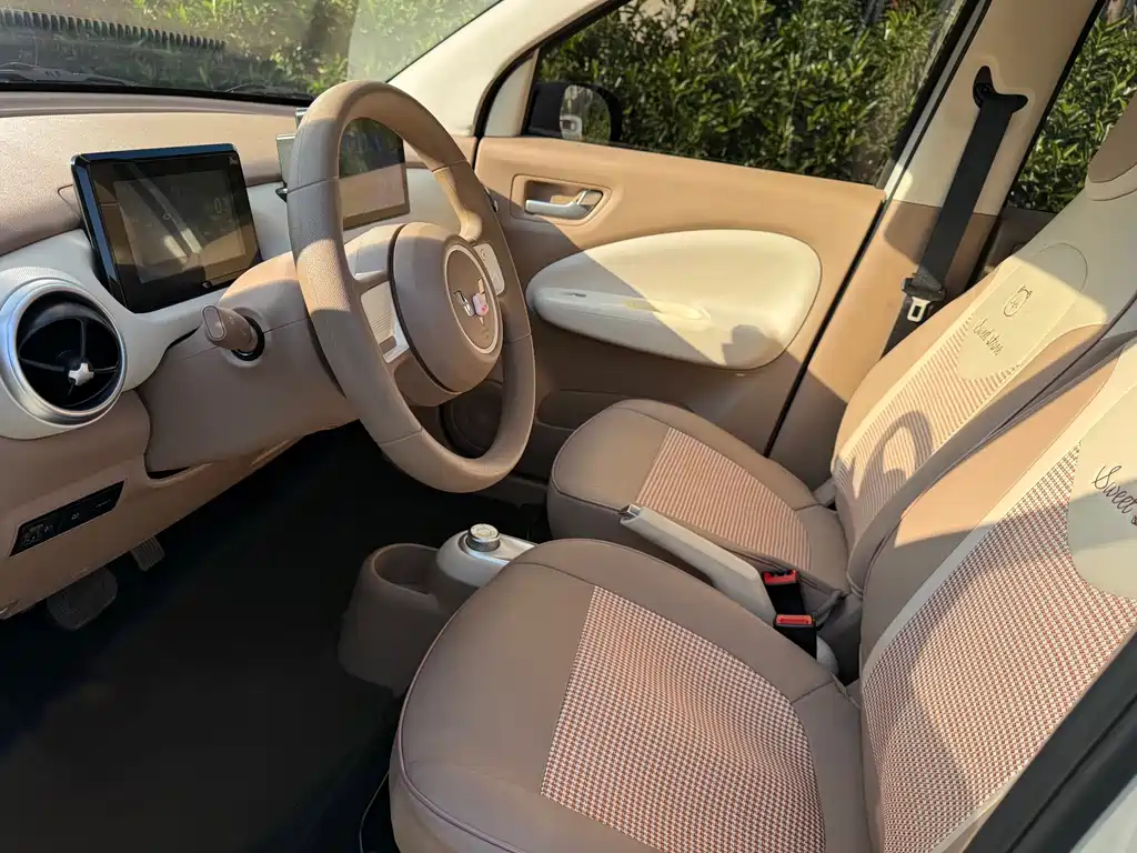 Wuling MINIEV — миниатюра 4