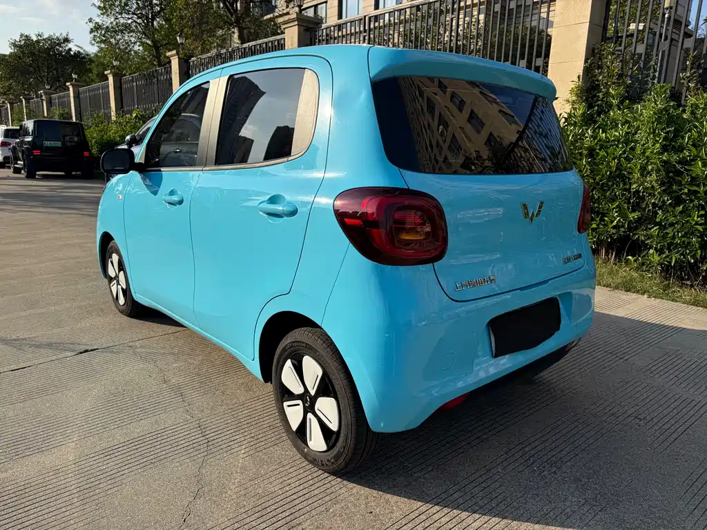 Wuling MINIEV — миниатюра 9