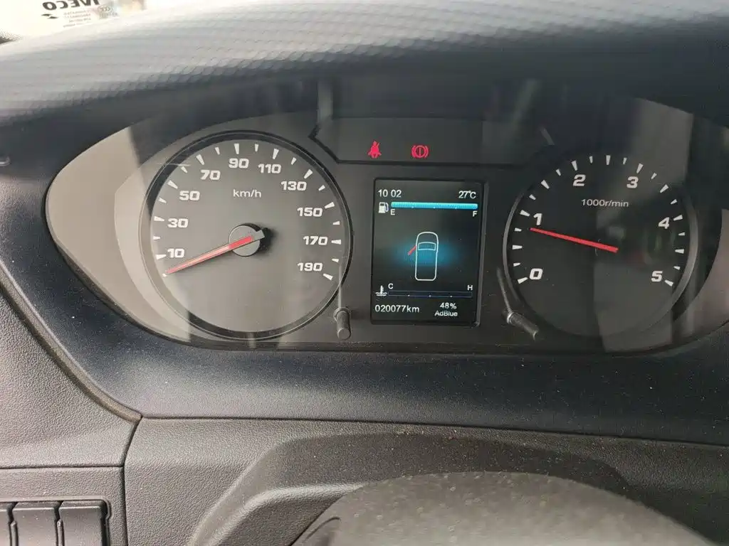 IVECO Ousheng — миниатюра 7