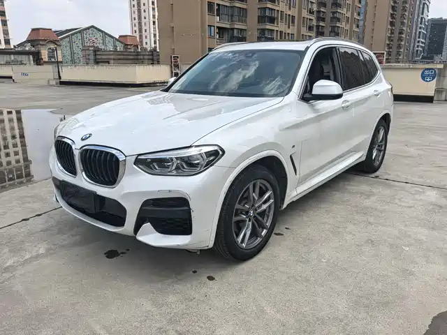 BMW  X3