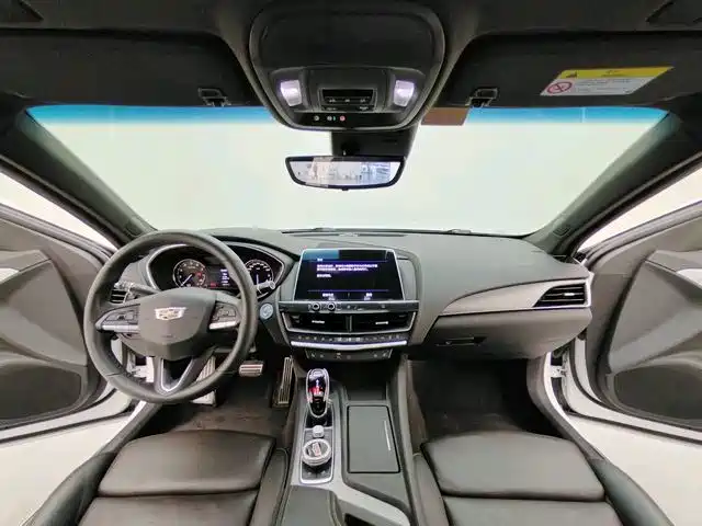 Cadillac CT5 — миниатюра 9