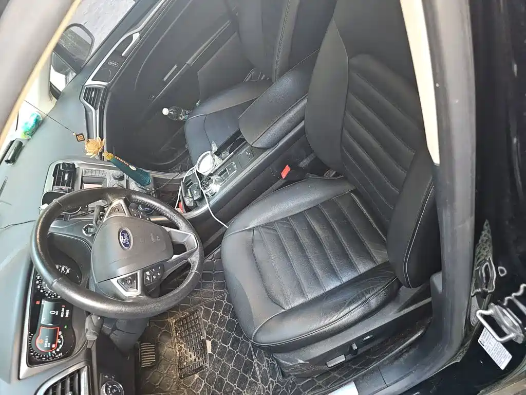 Ford Mondeo — миниатюра 16