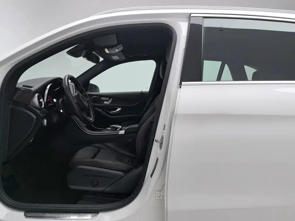 Mercedes-Benz GLC — миниатюра 10