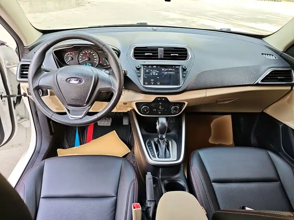 Ford Escort — миниатюра 10