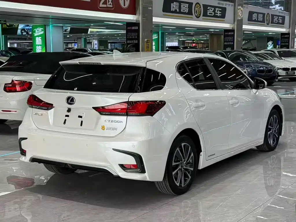 LEXUS CT