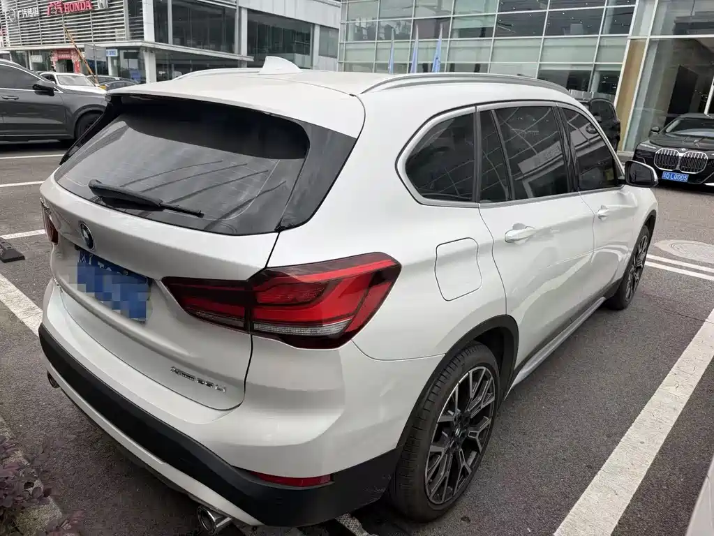 BMW X1 — миниатюра 9