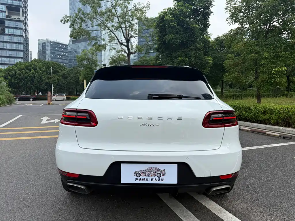 Porsche Macan — миниатюра 5