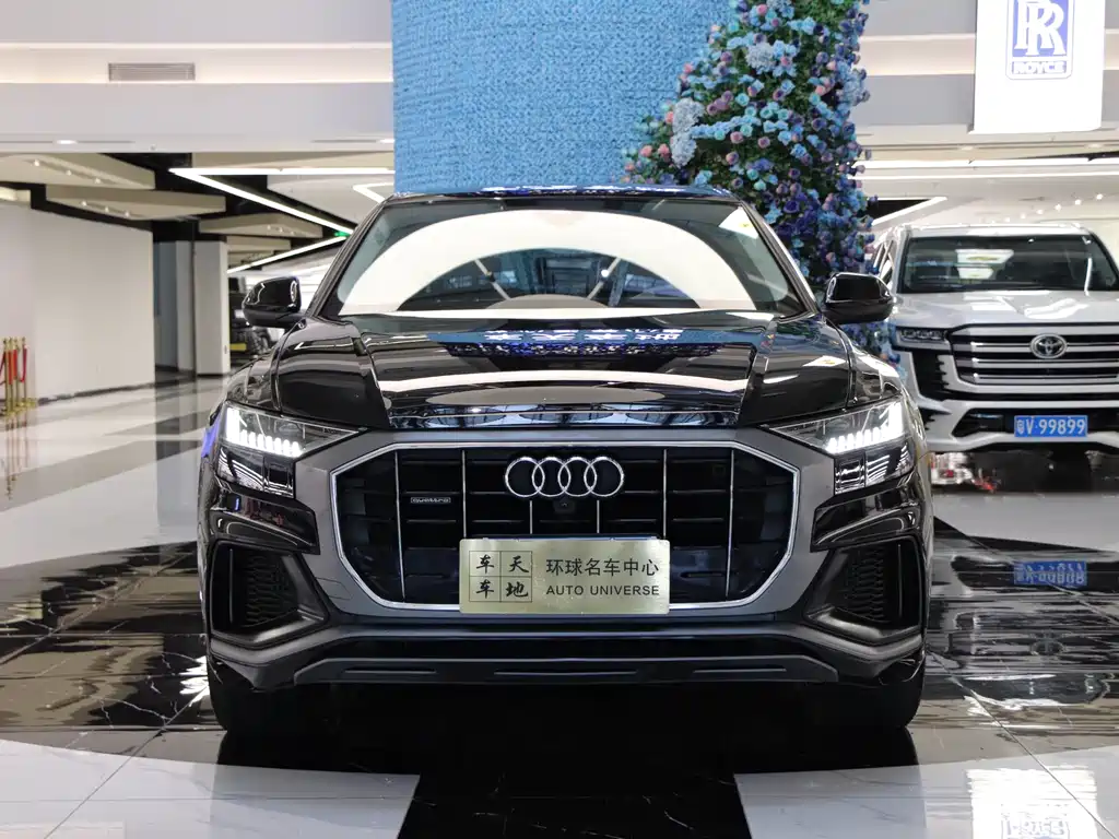 Audi Q8 2022 55 TFSI Luxury