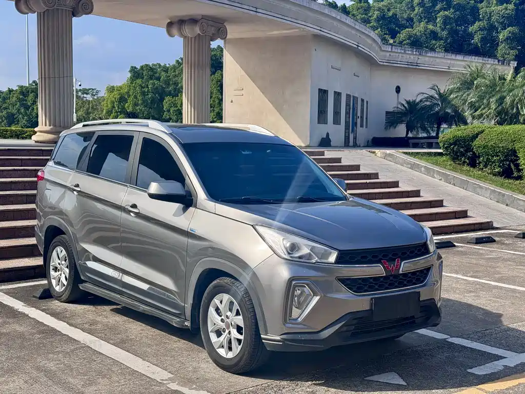 Wuling Hongguang S3 — миниатюра 3