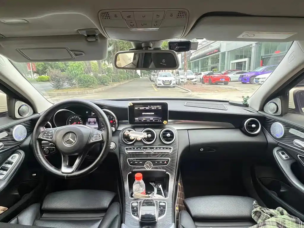 Mercedes-Benz C-Class — миниатюра 5