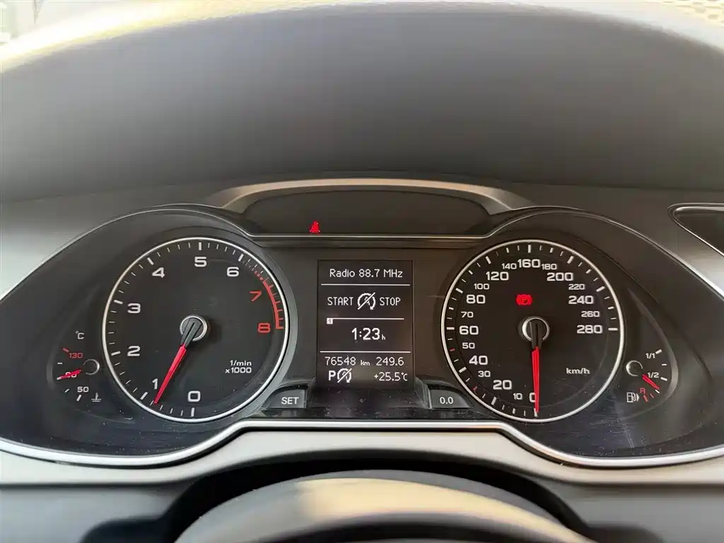Audi A4L — миниатюра 18