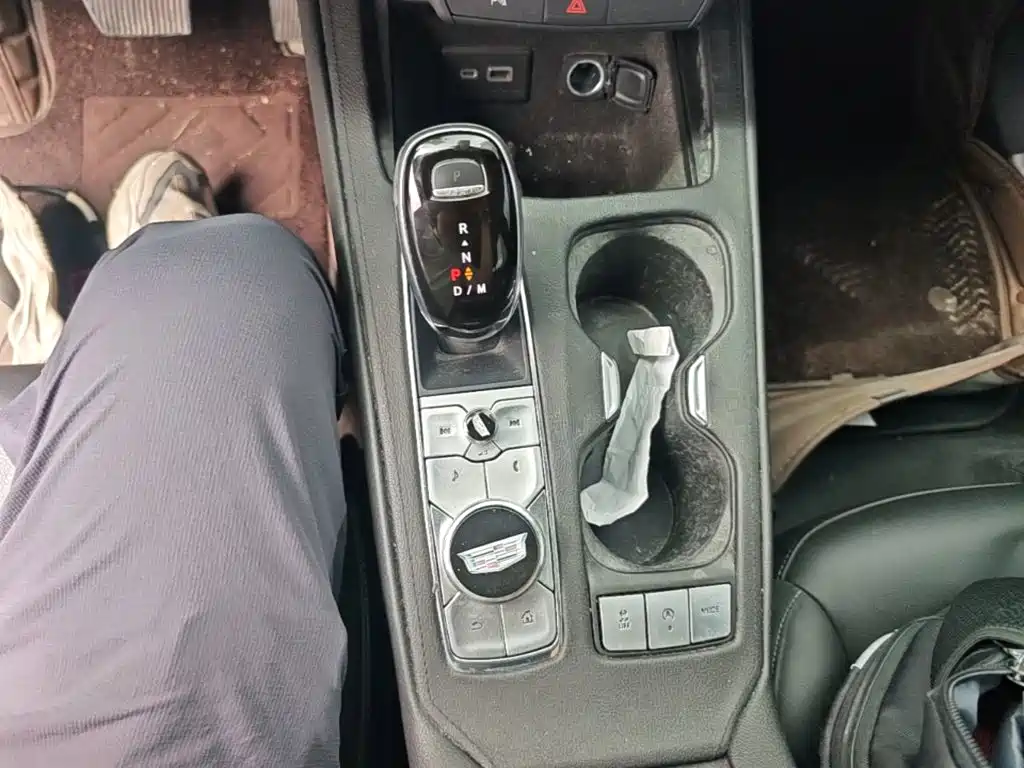 Cadillac XT4 — миниатюра 14