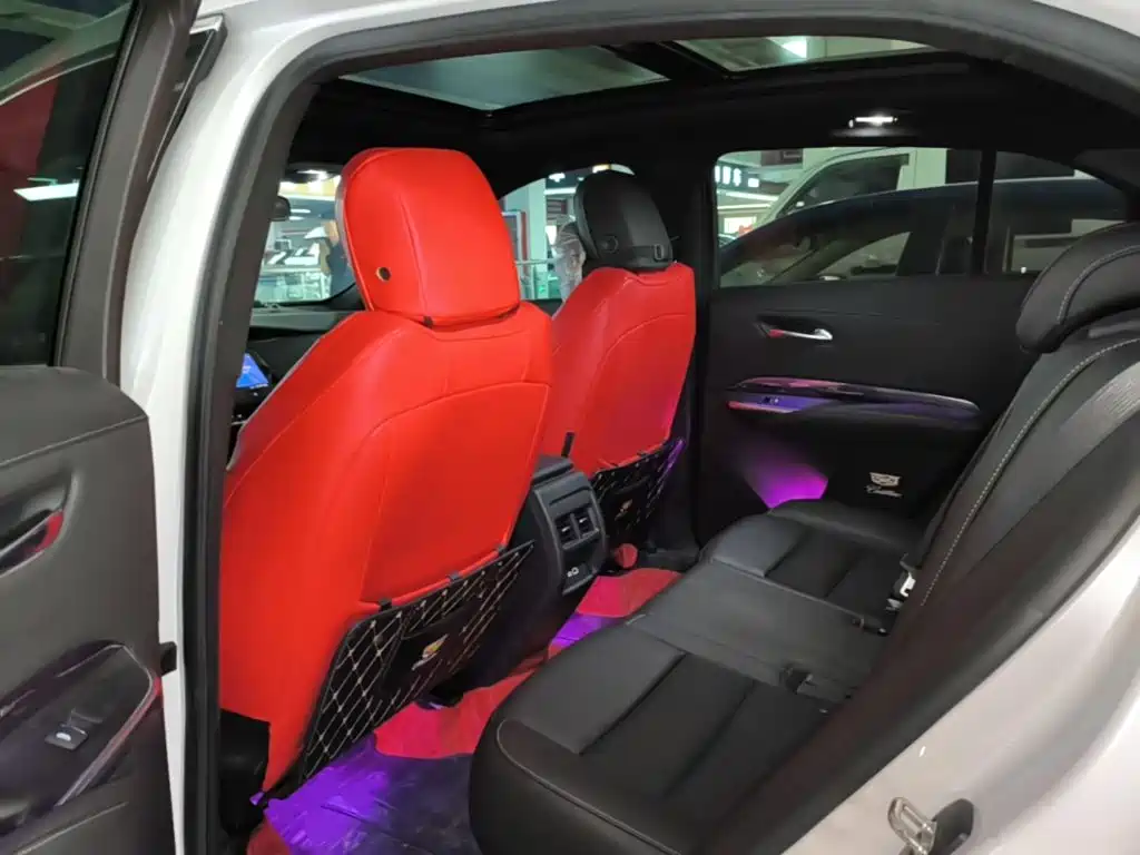 Cadillac XT4 — миниатюра 15