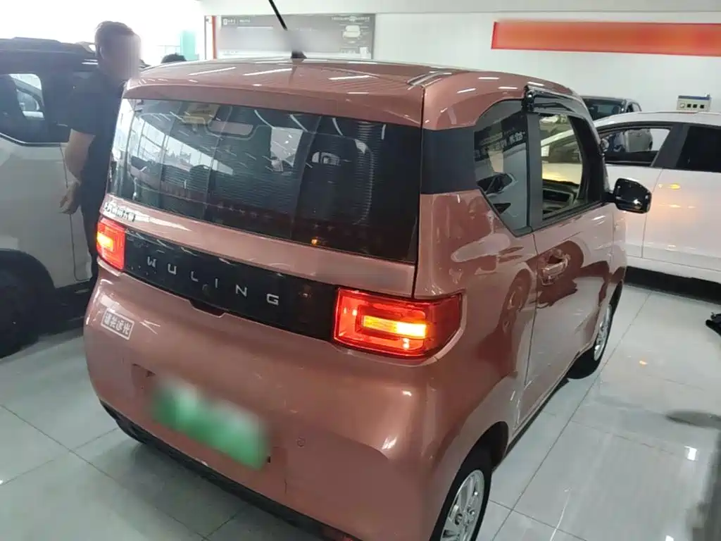 Wuling MINIEV — миниатюра 7