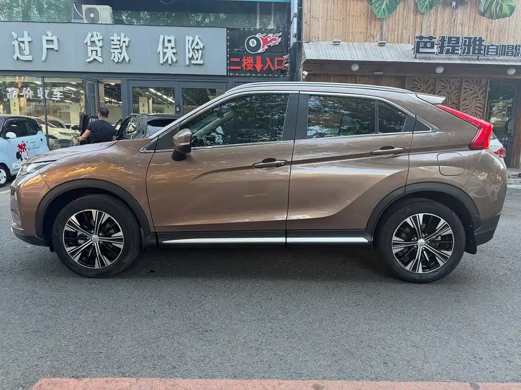 Mitsubishi Eclipse Cross — миниатюра 5